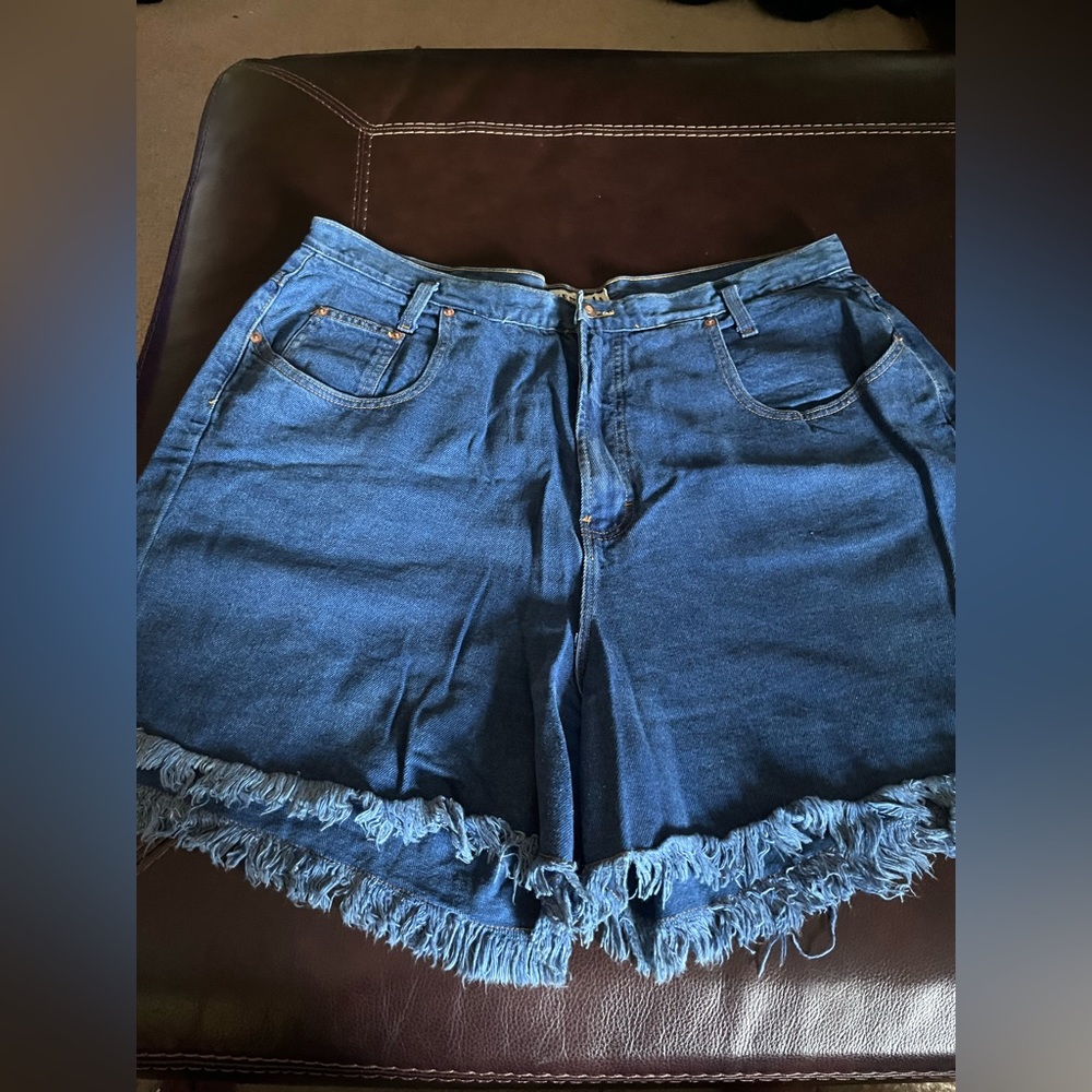 Ladies… Lane Bryant size 24 shorts 100% cotton